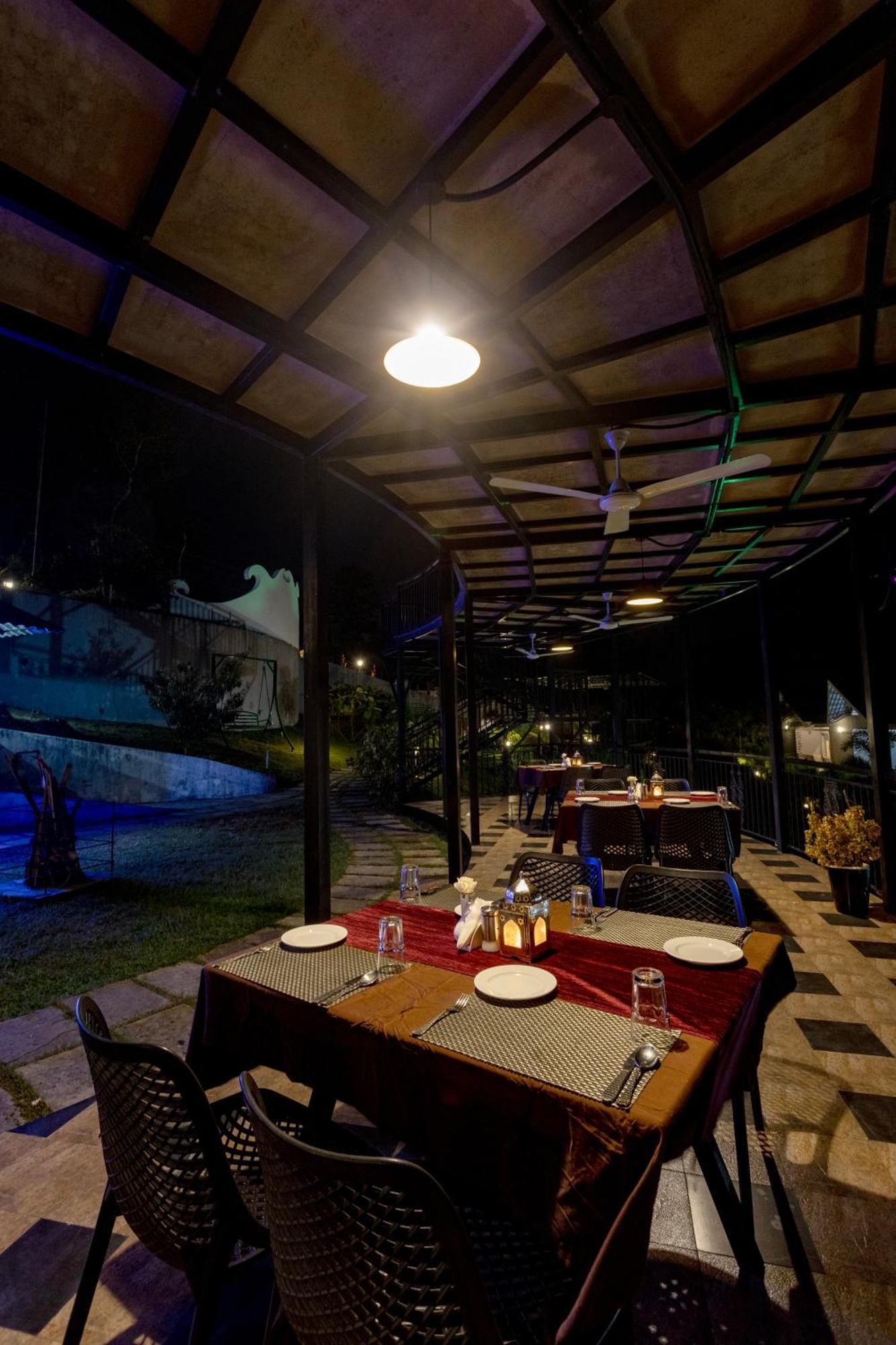 Aveda Munnar Mountains And Mist Hotel Buitenkant foto